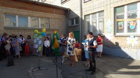 выступает заместитель главы Администрации Миллеровского района по  градостроительству и архитектуре Ковалева Ев. Ив.